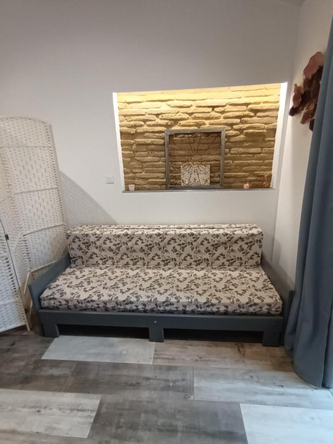 chambre d'hôte LE MERCIER Calmont  Extérieur photo