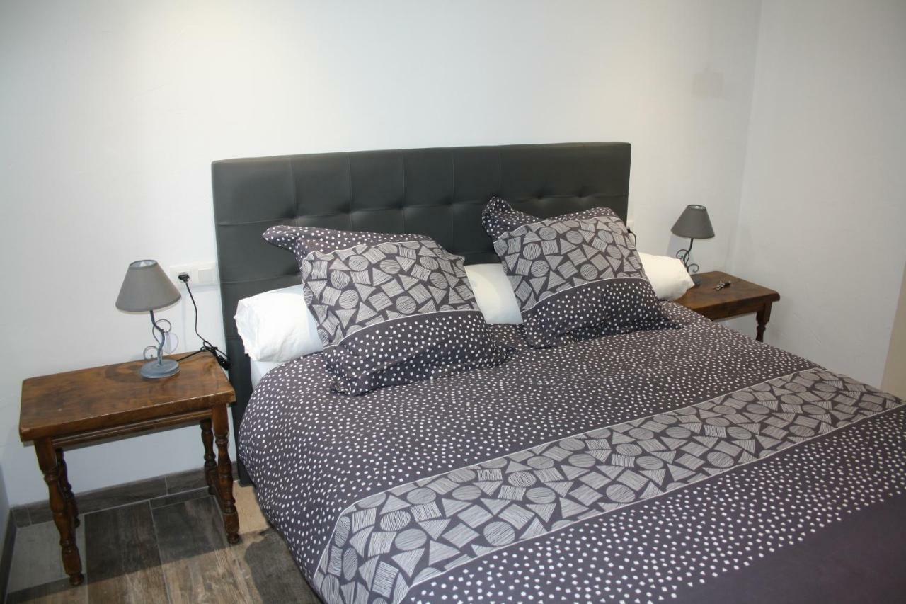 chambre d'hôte LE MERCIER Calmont  Extérieur photo